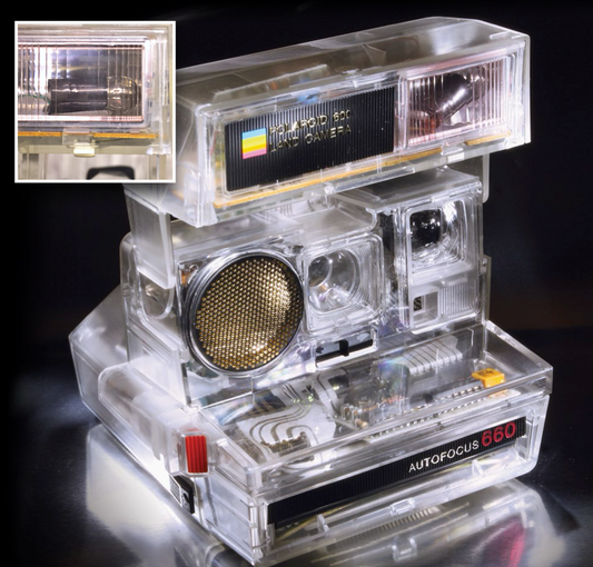 04-03 Autofocus 660 shop display 01