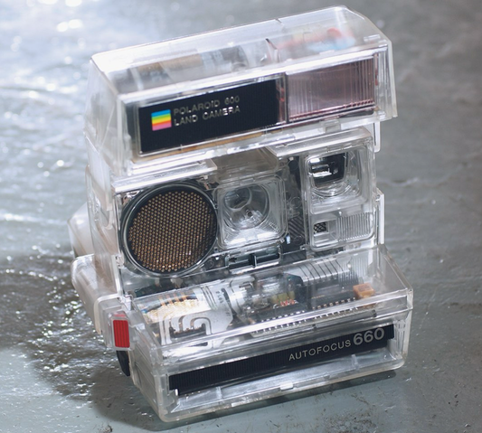 04-03 Autofocus 660 shop display 02