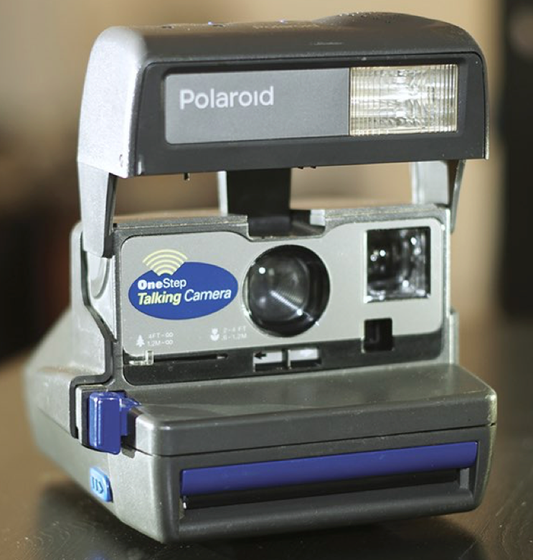 04-04 onestep Talking Camera 01 blue button