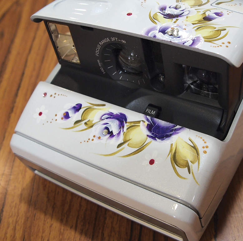 04-06 one korea hand paint white