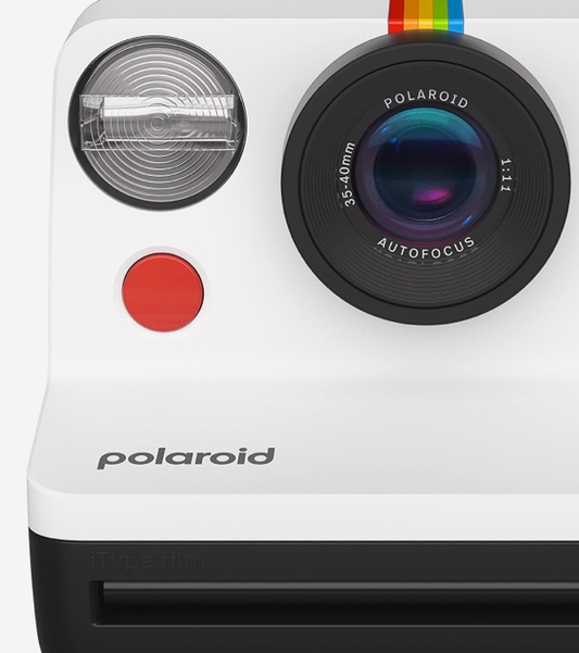 05-02 Polaroid now g2 white