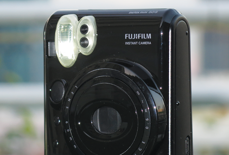 10-01 Fujifilm instax mini 50s piano black