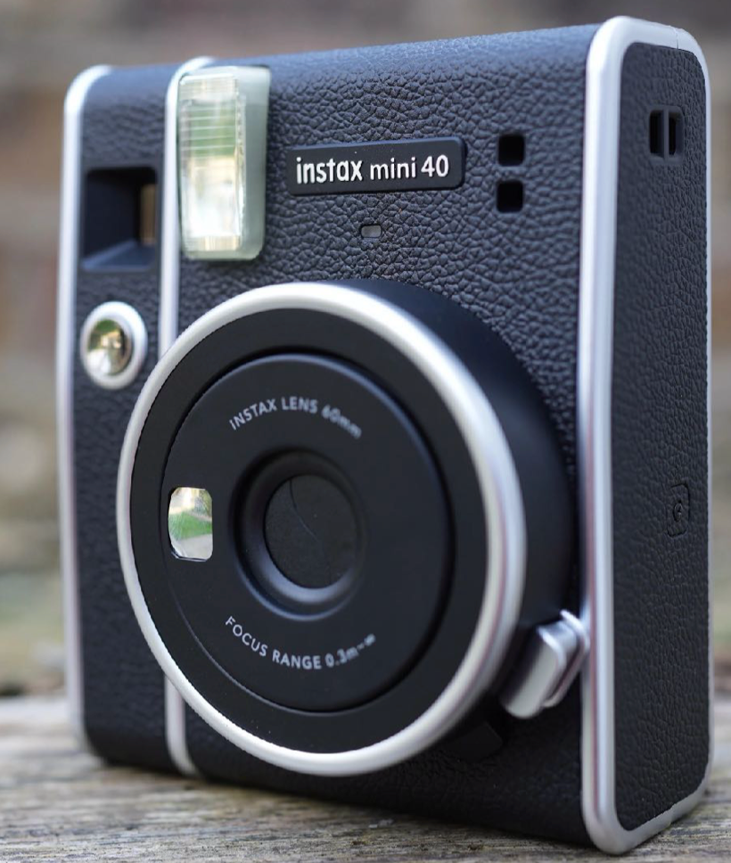 10-01 Fujifilm instax mini 40 black