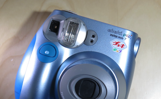 10-02 Fujifilm instax mini 7 01 cheki pop metallic blue