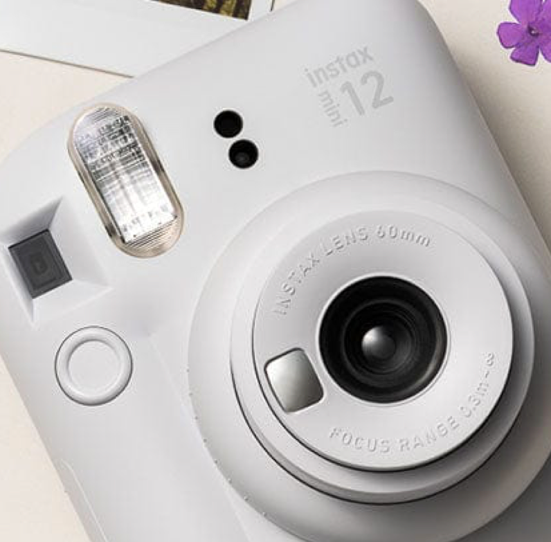 10-02b instax mini 12 01 clay white