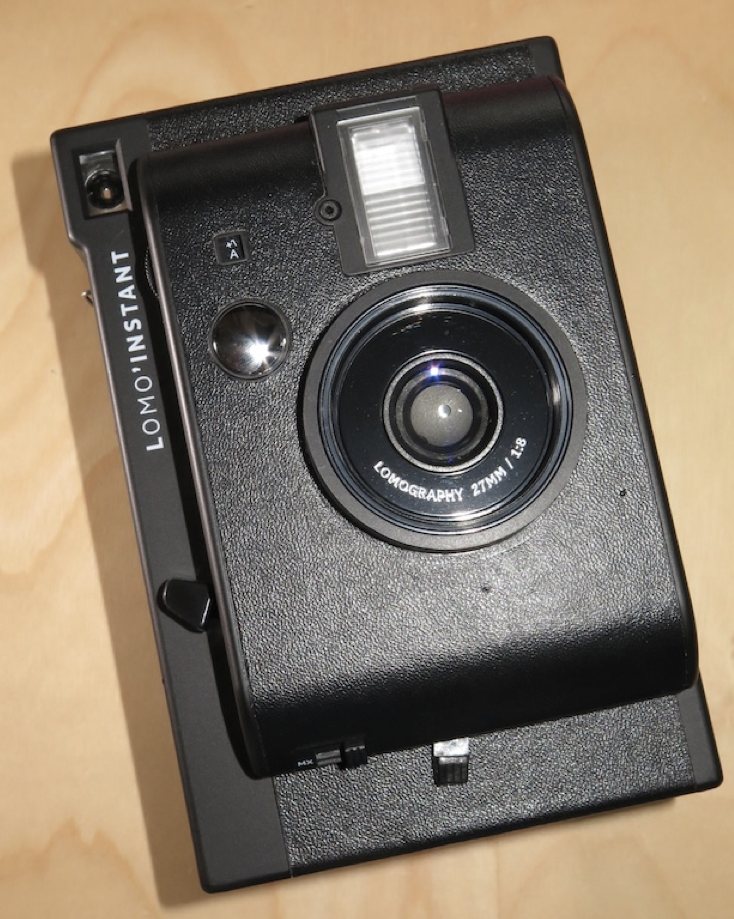 10-04 LOMO 01 instant Black