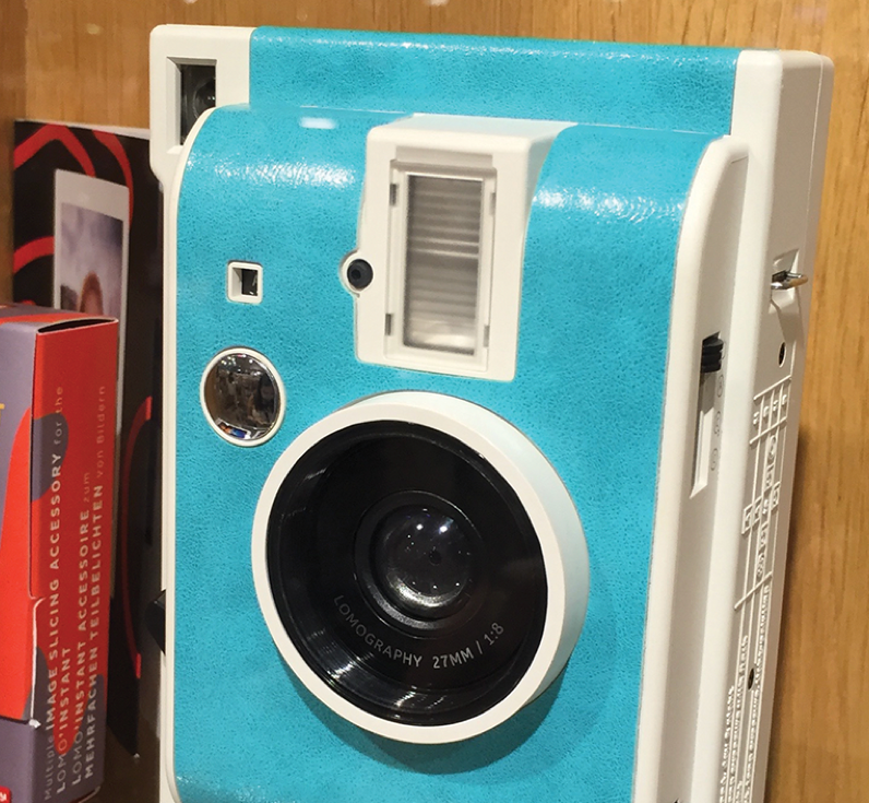 10-04 LOMO 01 instant havana