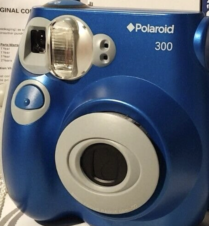 10-04 Polaroid 300 blue