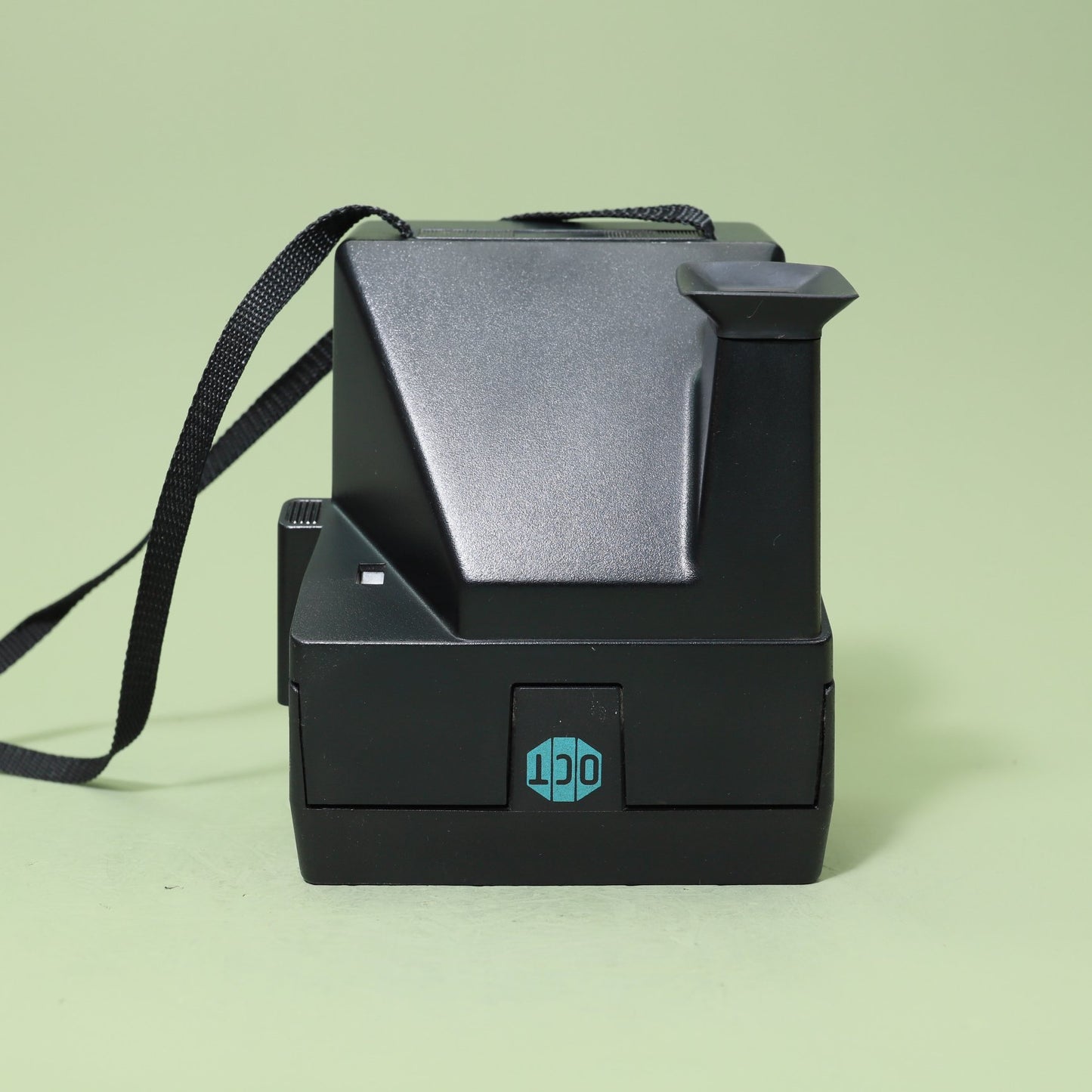 04-01 OCT (unknown logo)