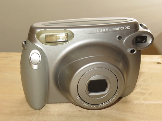 11-01 Fujifilm instax wide 210 02 silver