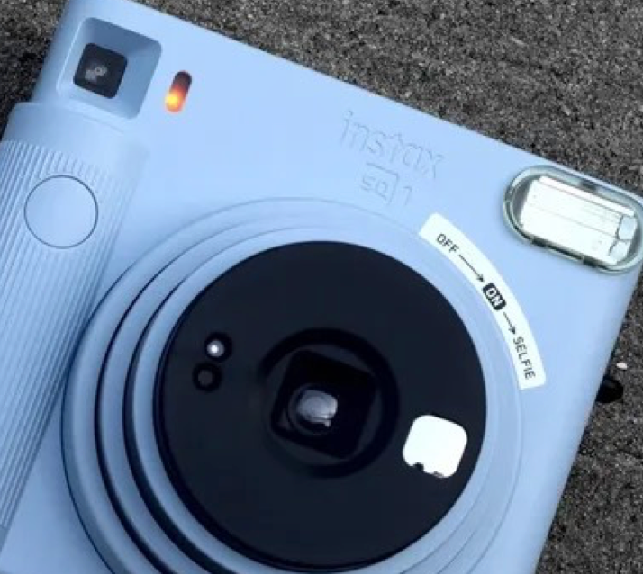 12-01 instax SQ1 glacier blue